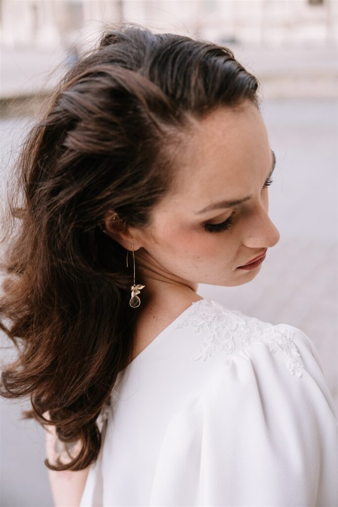 JULIE FABRICI _ CREATRICE ROBES DE MARIEE