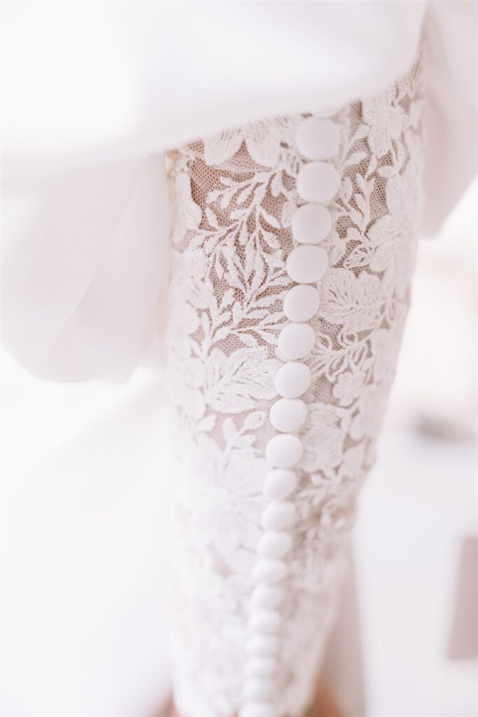 JULIE FABRICI _ CREATRICE ROBES DE MARIEE