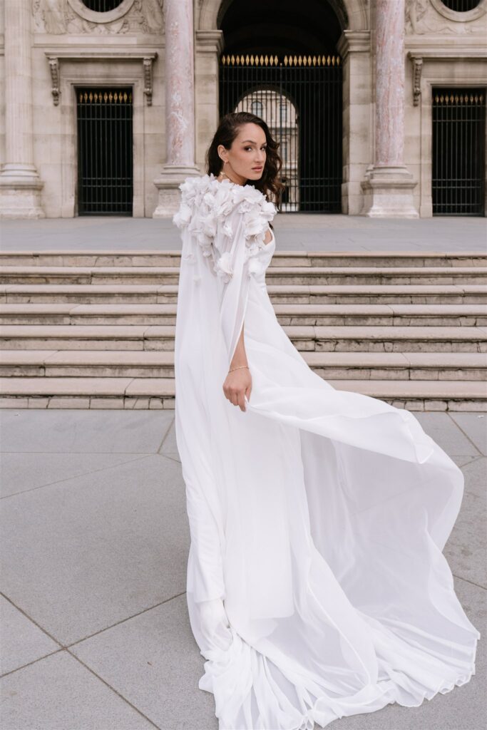 JULIE FABRICI _ CREATRICE ROBES DE MARIEE