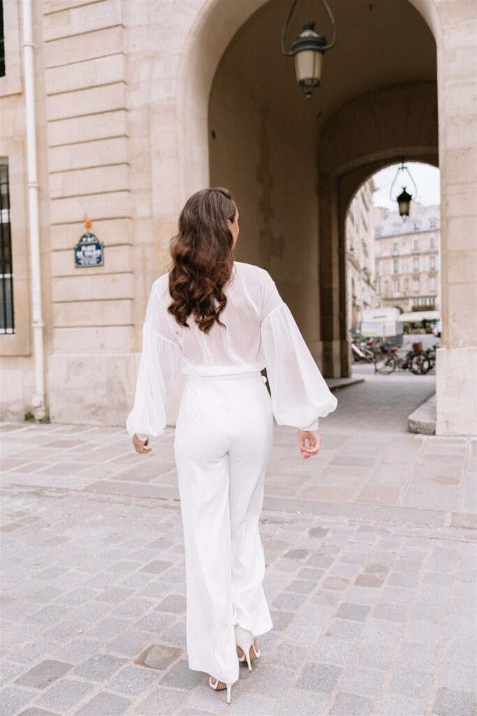 JULIE FABRICI _ CREATRICE ROBES DE MARIEE