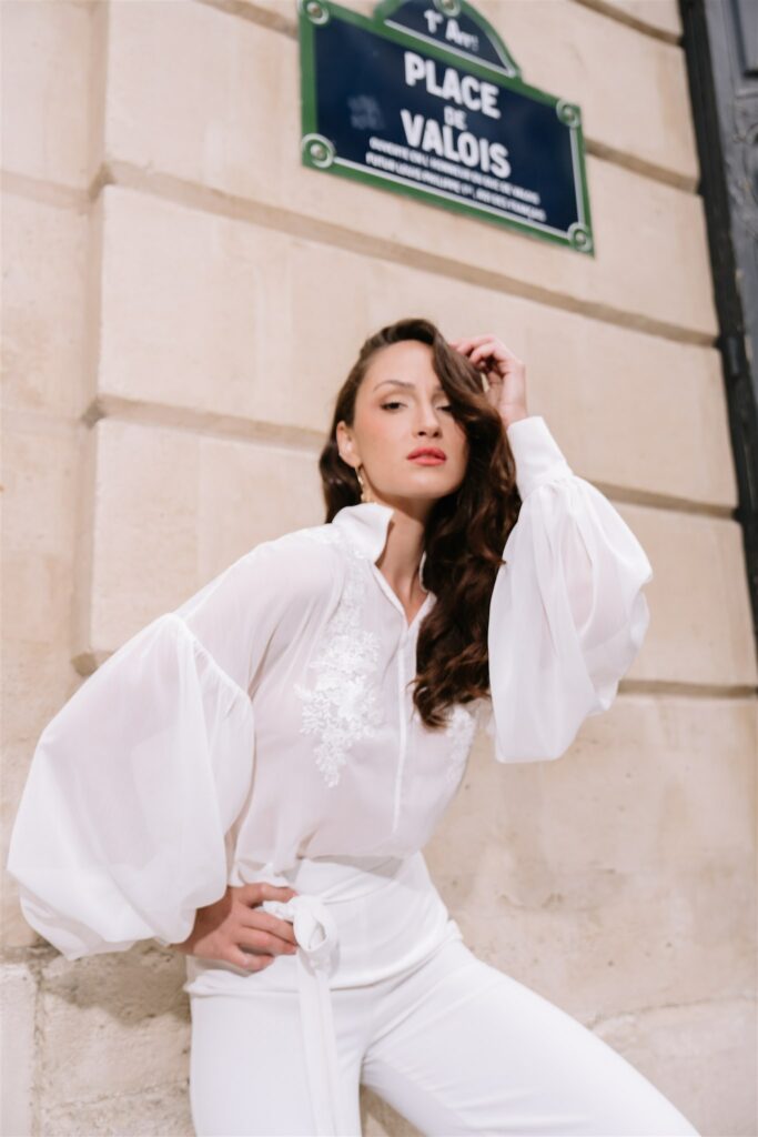 JULIE FABRICI _ CREATRICE ROBES DE MARIEE